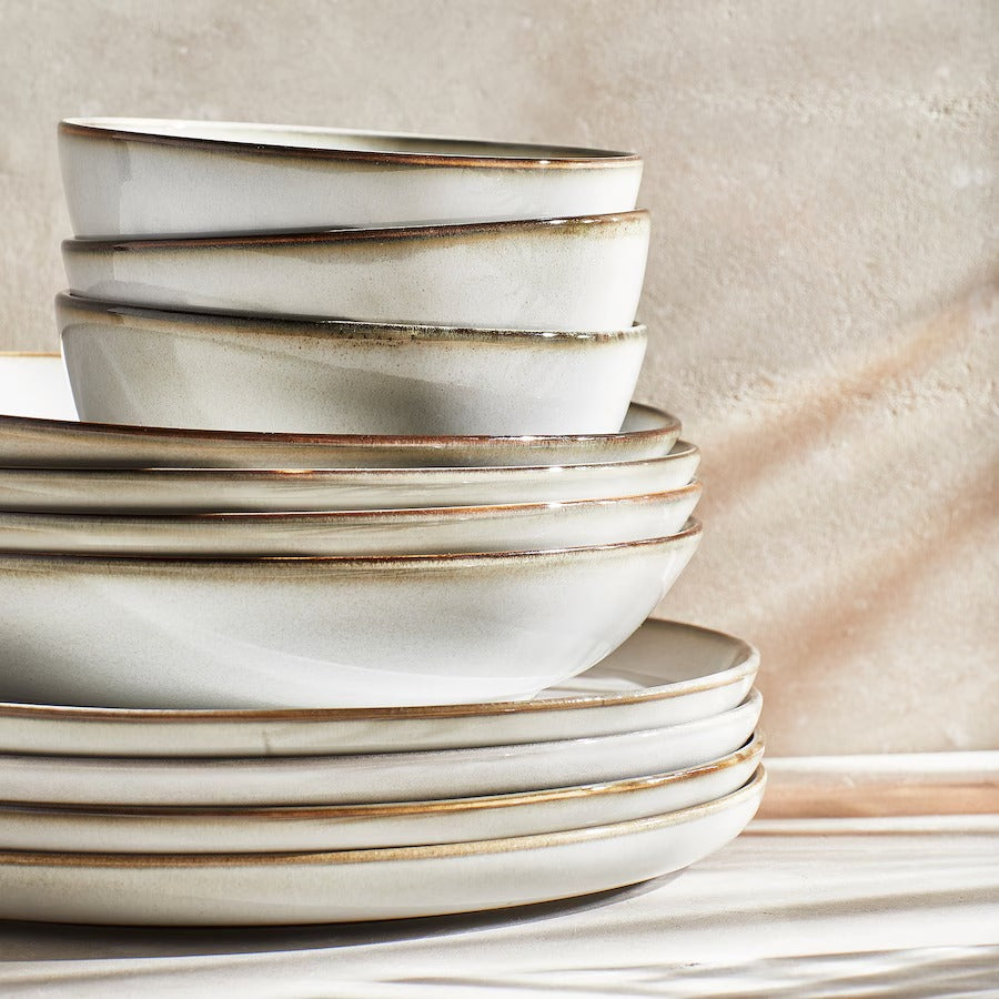 FÄRGKLAR Plate, glossy beige, 26 cm