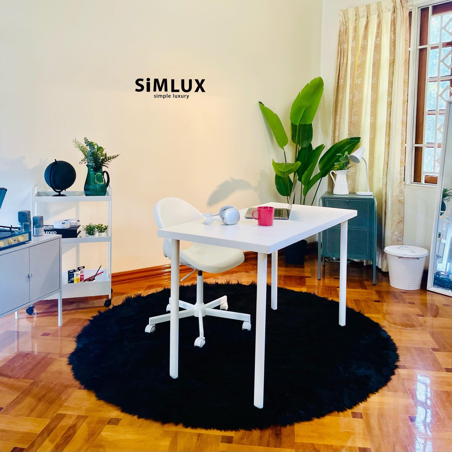 SiMLUX Simple Desk 2