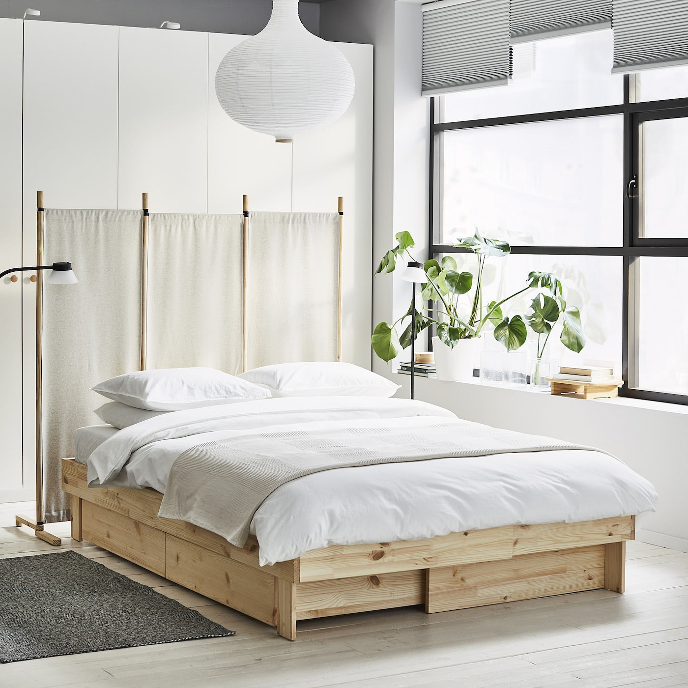 GLAMBERGET Extendable bed with storage - pine 80-160x200 cm